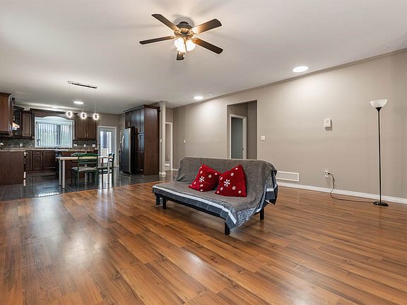 5th image of 63861 Old Yale Rd