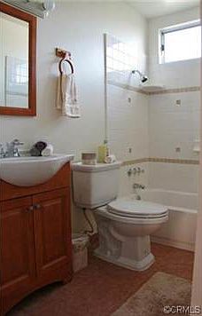 5th image of 25925 Narbonne Ave Unit 23