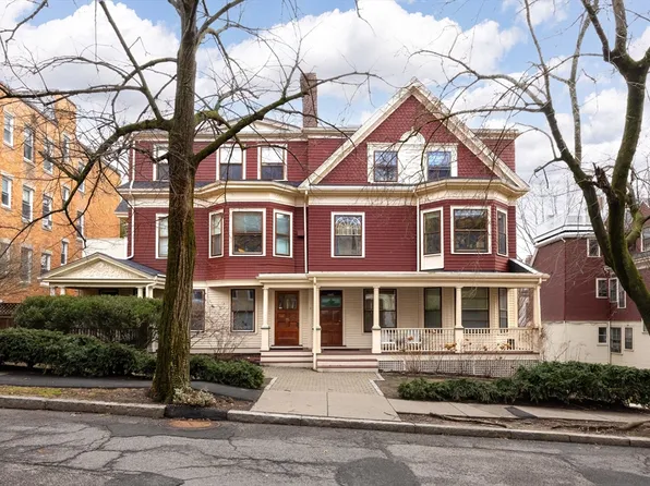 15 Fairbanks St #1, Brookline, MA 02446