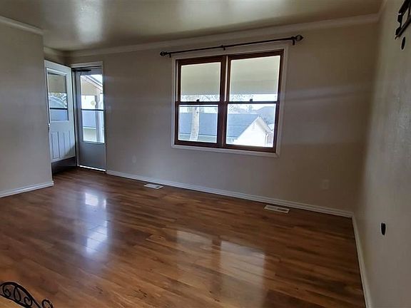 4th image of 101 E College Ct