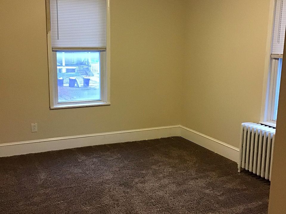 2nd image of 651 11th Ave APT 1