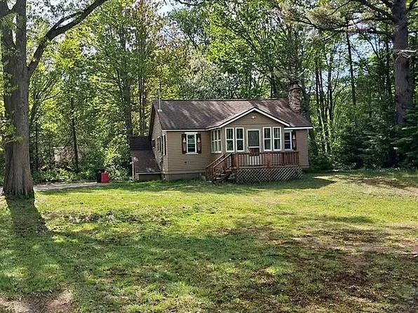 3500 Sherman Park Dr, Sault Sainte Marie, MI 49783