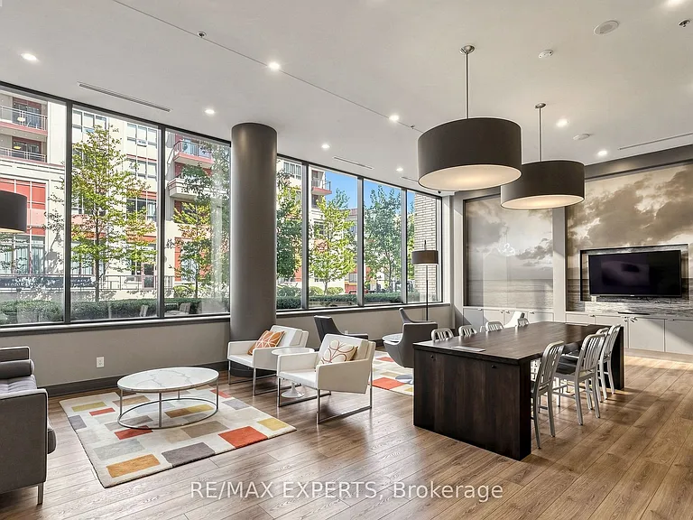 18 Rean Dr #223 — Photo 45