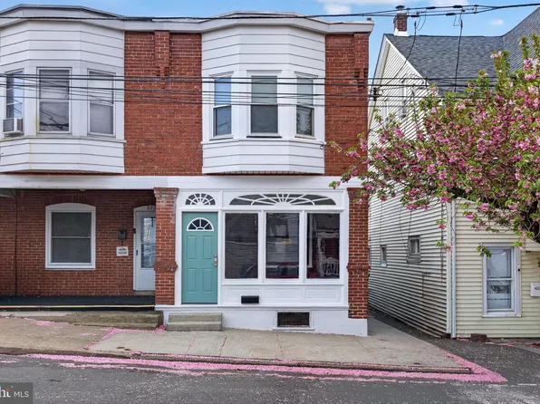 890 South St, Pottstown, PA 19464