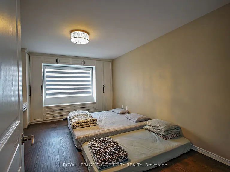81 Baffin Cres — Photo 24