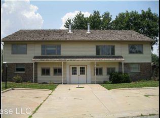 106 E Cherry Hills Ct #106C, Hesston, KS 67062