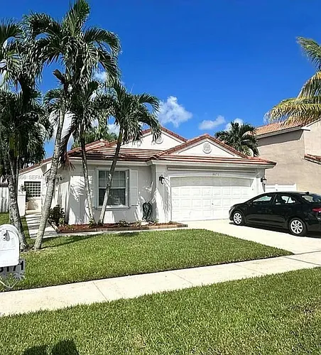 18171 NW 18th St Photo 1