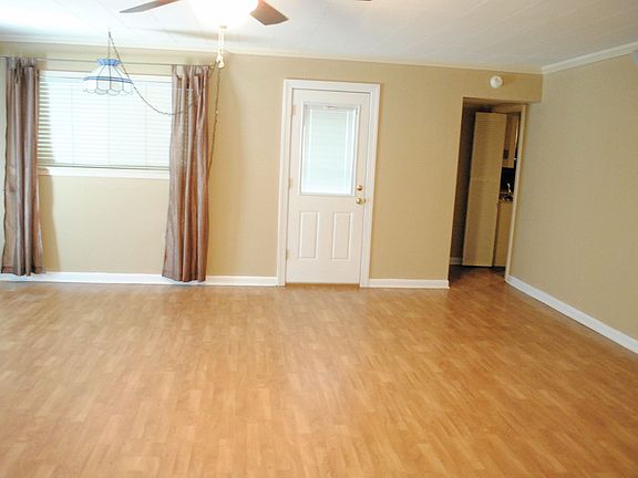 5th image of 250 Highland Park Dr