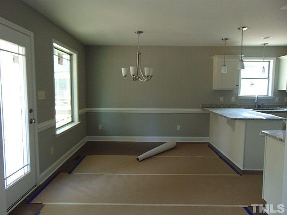 3rd image of 567 Carriage Creek Dr #91