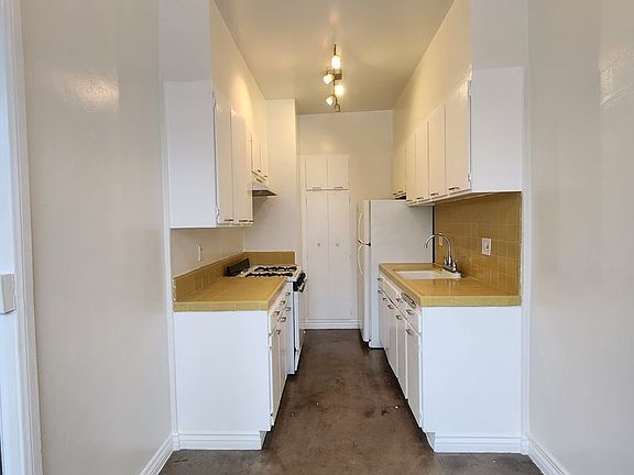 5th image of 840 S Serrano Ave #Sr-603