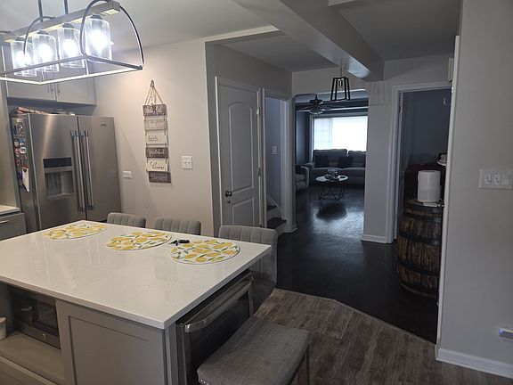 3rd image of 3639 W 69th Pl