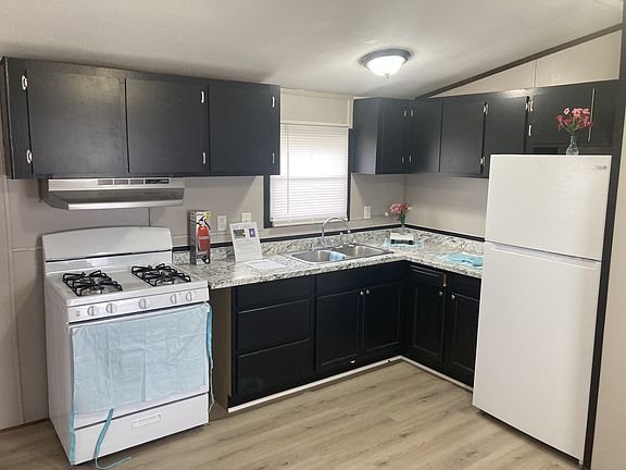 4th image of 530 Reynolds Dr #62