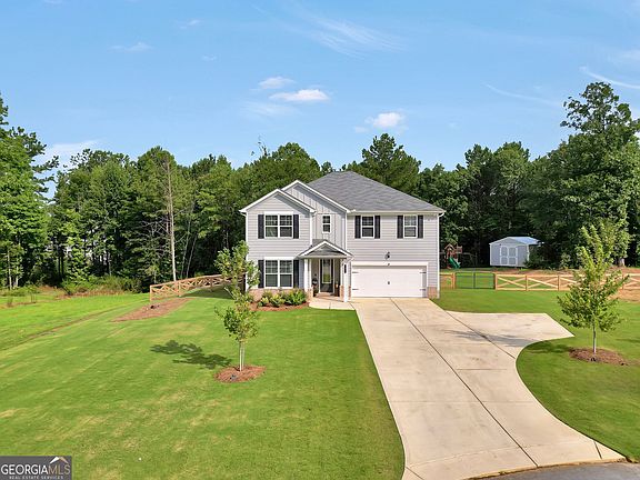 3rd image of 201 Cooper Dr