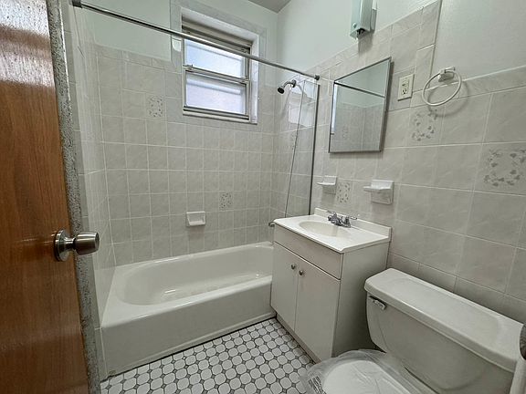 4th image of 32-20 41st St #2