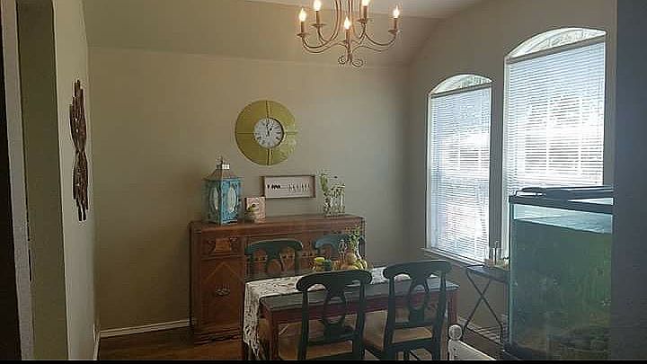 2nd image of 220 Sandy Ln