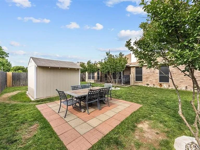 128 Jennings Dr — Photo 25