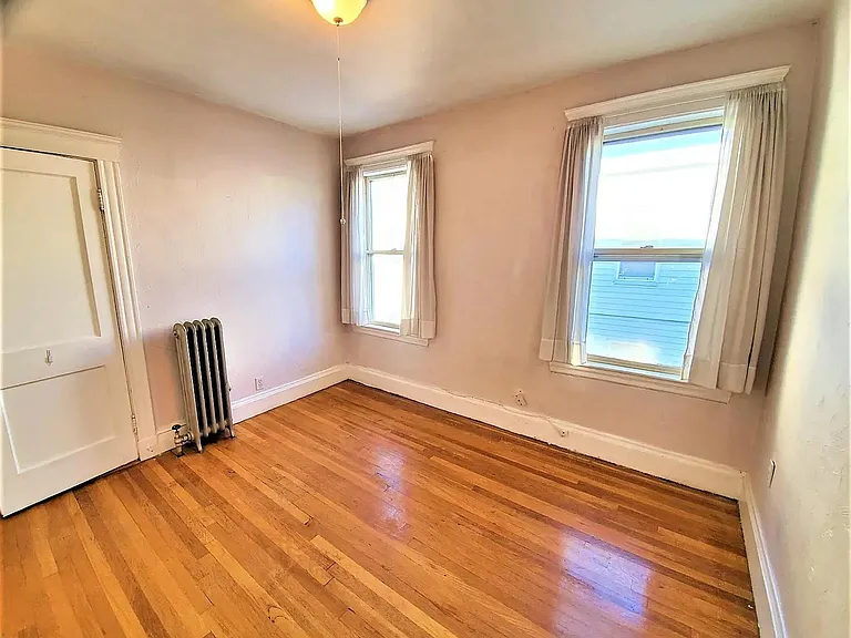 39 Waterhouse St — Photo 4