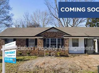 4936 Warrington Rd, Memphis, TN 38118