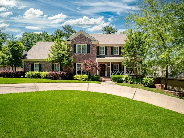 12 Chimney Sweep Ln, Little Rock, AR 72212