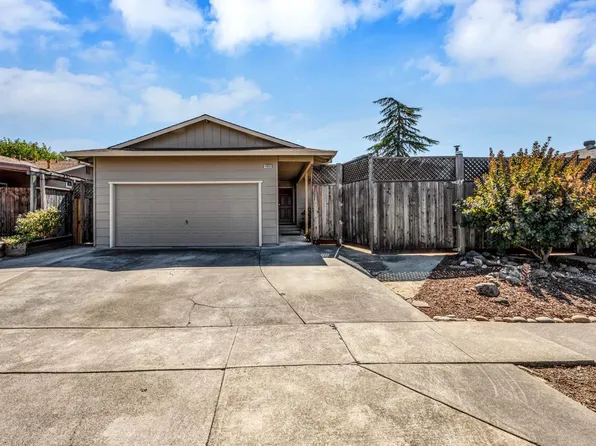 4950 Everglade Drive, Santa Rosa, CA 95409