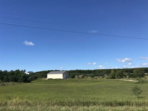 4775 Church Rd, Petoskey, MI 49770