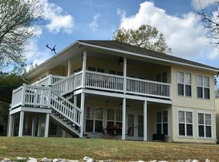 664 Pate Rd, West Point, MS 39773