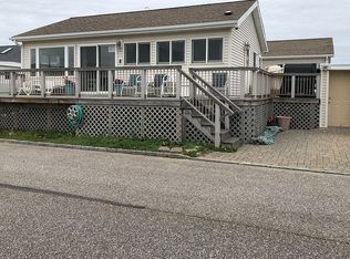 100 Deforest Rd UNIT 300, Montauk, NY 11954