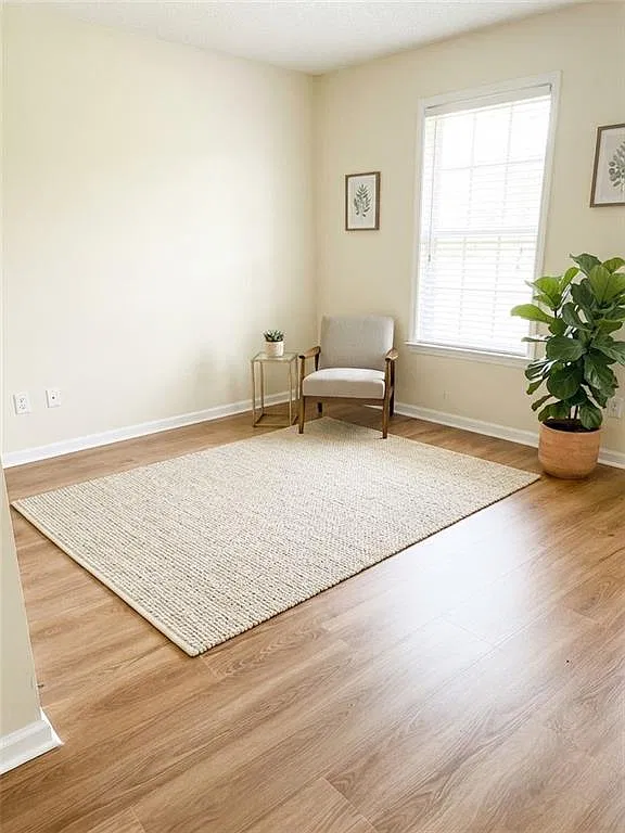 3 bed, 4.0 bath, 1878 sqft, $2,495 — Photo 4