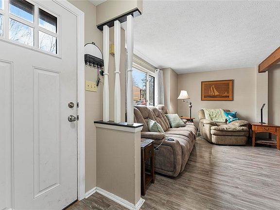 4th image of 3106 Laurel Ridge Cir