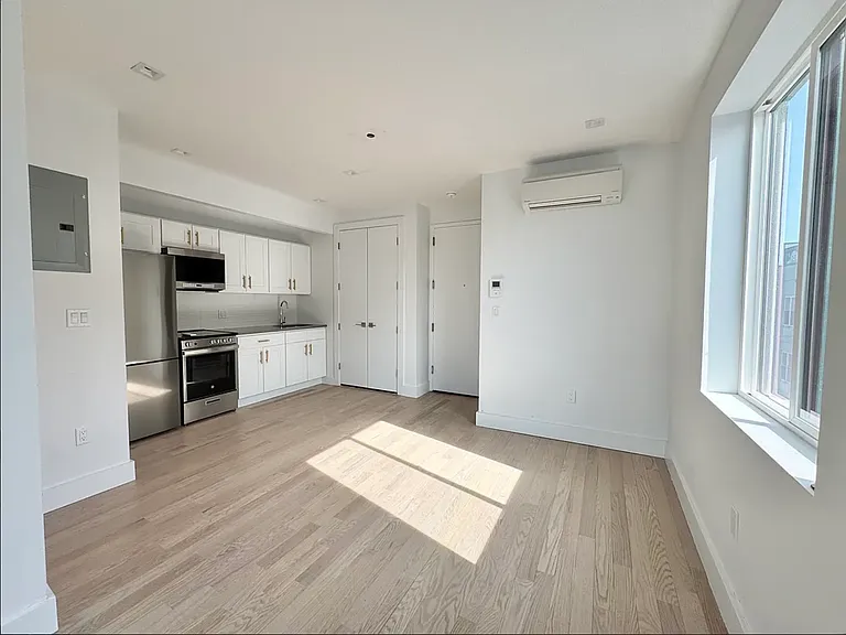 162 Covert St #3A — Photo 20