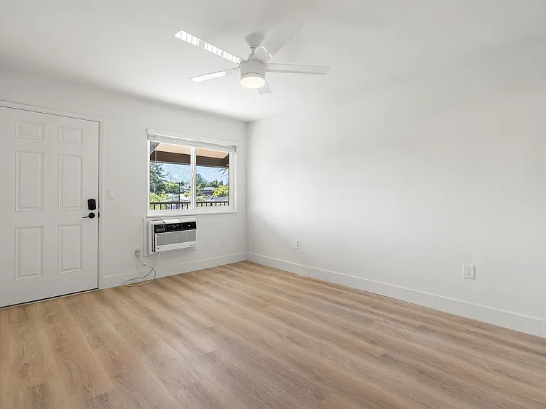 1622 Palm St - 2 Bedroom 2 Bath Fully Renovated: Move In Available Now | July 1st, 2026 Units Ava... — Photo 21