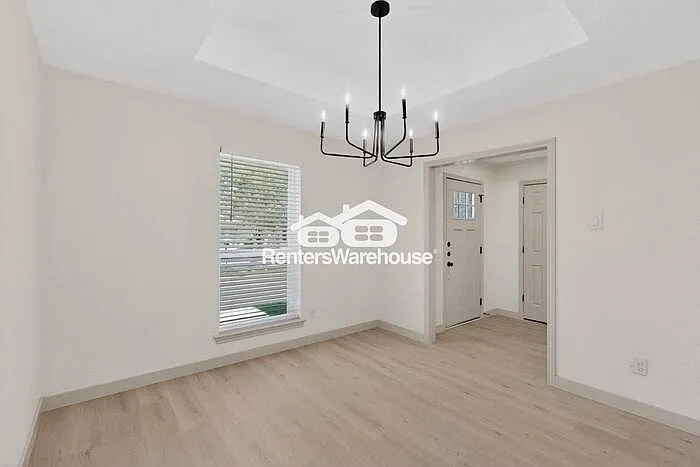 710 Worcester Ln — Photo 20