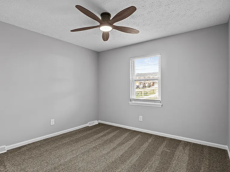 Mt. Tabor Apartments — Photo 7