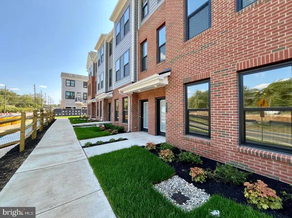 805 Shay Ct, Princeton Junction, NJ 08550