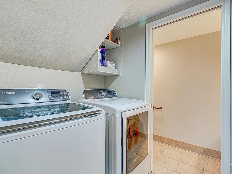 1473 E Drucker St — Photo 16