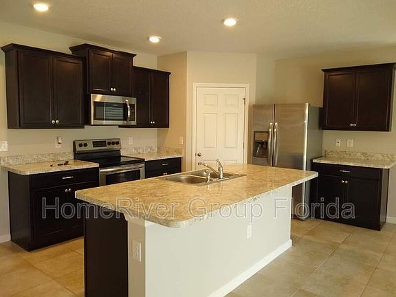 5th image of 1682 SW Boykin Ave