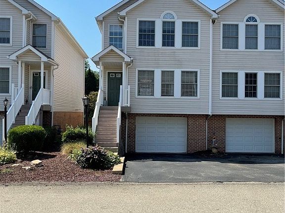 2nd image of 104 Odinwood Ct