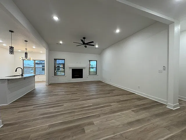 1036 Parker Lane - 1 — Photo 4