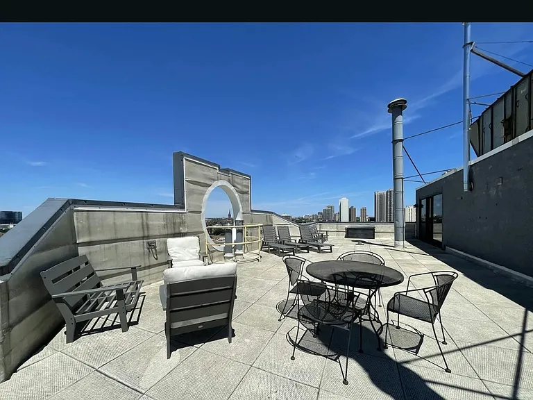 1309 N Wells St #2 — Photo 20