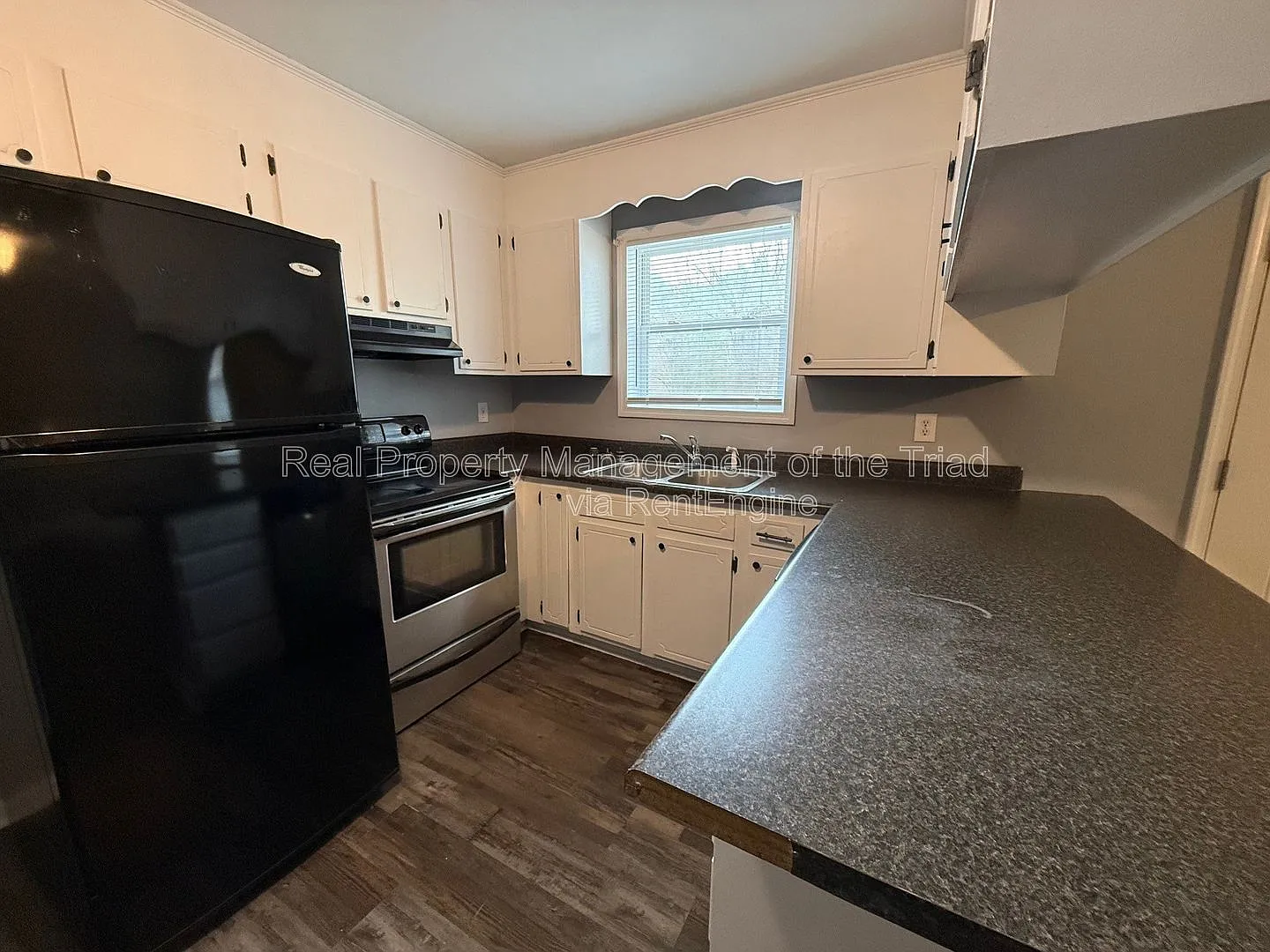 2 bed, 1.0 bath, 840 sqft, $775 — Photo 3
