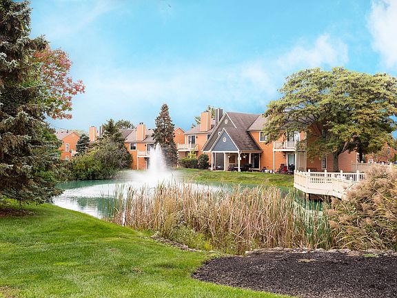 Picturesque Fountain Pond