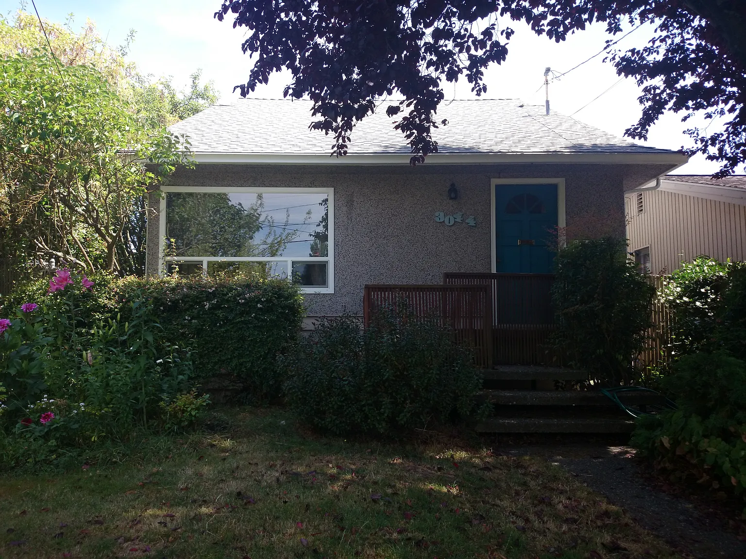 3044 62nd Ave SW photo 1