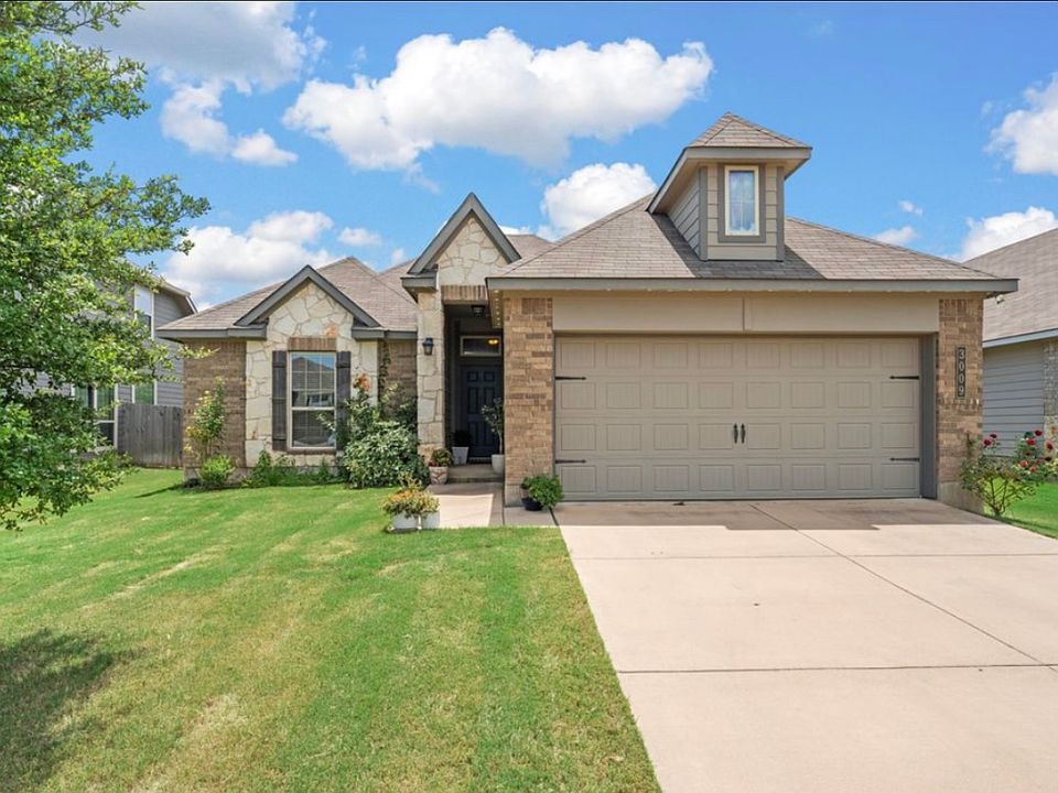 2nd image of 2712 Skinner Dr