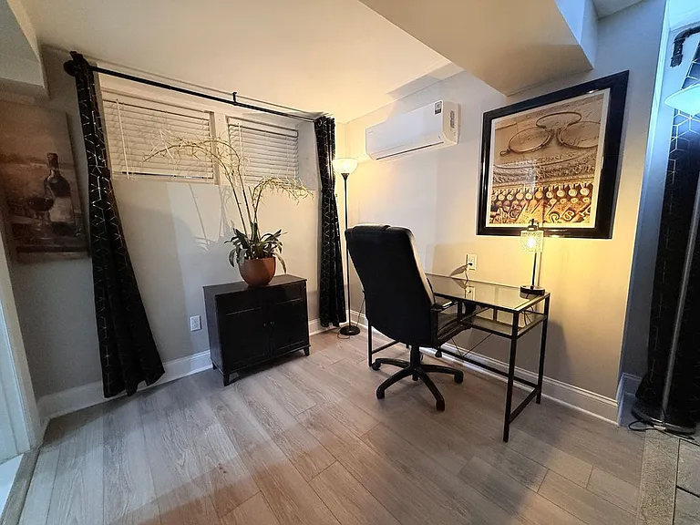 1 S Rosedale St #B — Photo 38