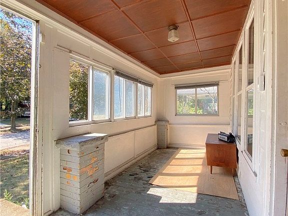 4th image of 199 E Brookside Ave