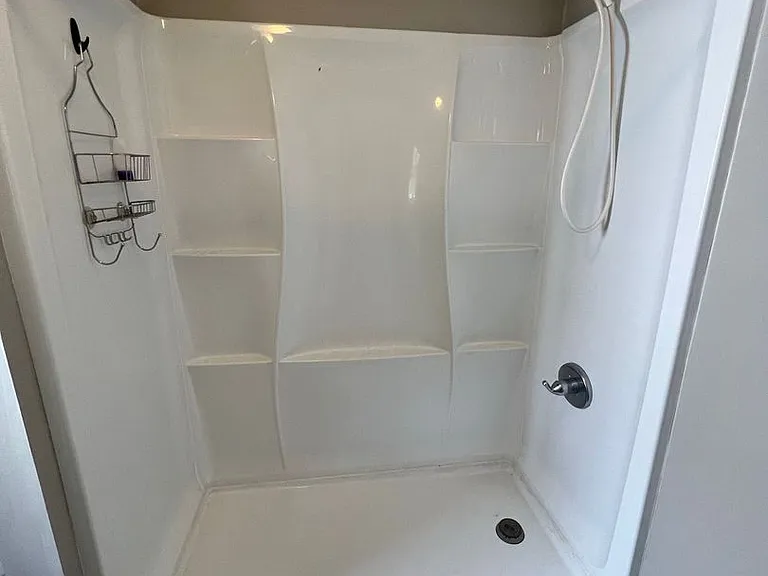609 N Hocker Ave — Photo 12