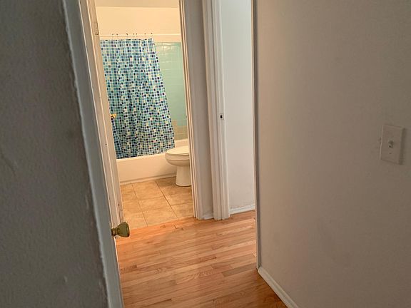 4th image of 270 W McMicken Ave