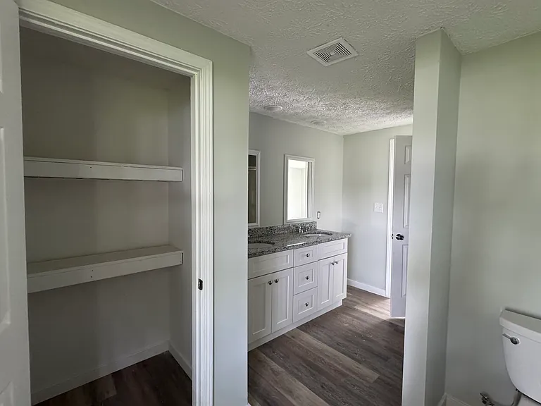 108 Hatteras Dr — Photo 9