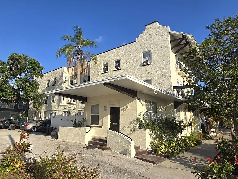 524 Dr Martin Luther King Jr St S #204 — Photo 1