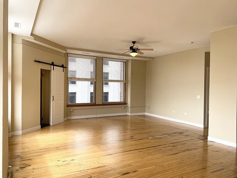 Pioneer Endicott — Photo 159